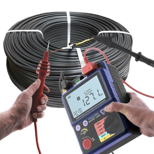 Измеритель сопротивления изоляции (мегаомметр) МЕГЕОН 13250 с поверкой