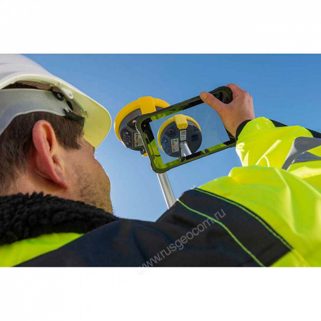 GNSS приемник GeoMax Zenith40 Base (GSM-UHF) GNSS приемник GeoMax Zenith40 Base (GSM-UHF)